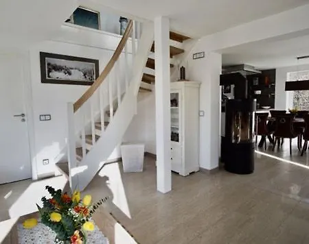 Ferienhaeuser Reethaus Am Deich * 奥茨塞巴德·迪尔哈根