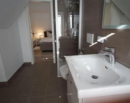 Ferienhaeuser Reethaus Am Deich 度假居 *